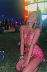 SISSY SHERIDAN - Instagram Photos 04/18/2022