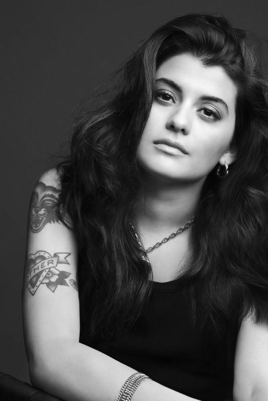 SOFIA BLACK D