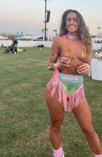 SOMMER RAY - Instagram Photos 04/25/2022