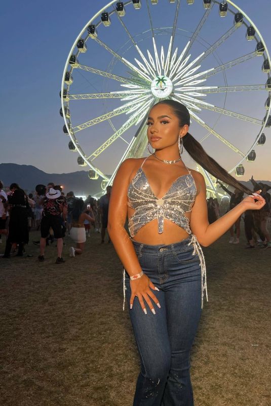 TATI MCQUAY - Instagram Photos 04/25/2022