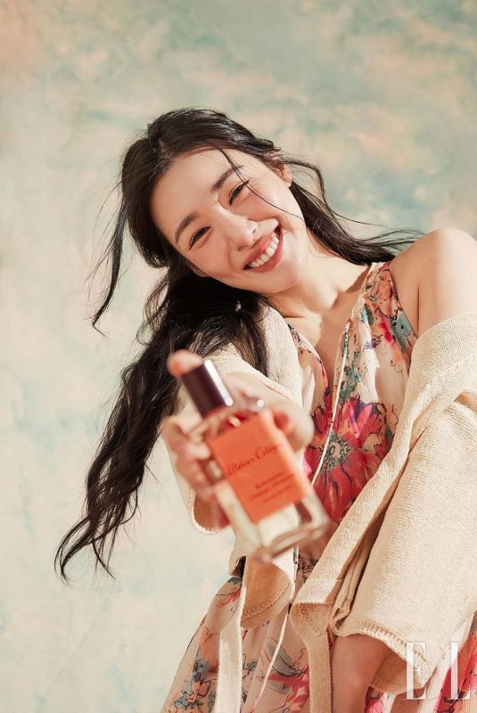 TIFFANY YOUNG for Elle Magazine, Korea April 2022