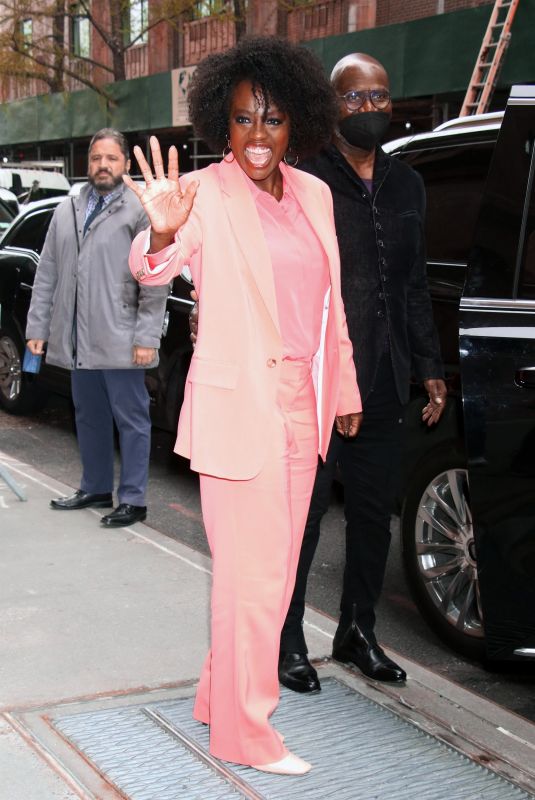 VIOLA DAVIES at The View Promote the The First Lady in New York 04/26/2022