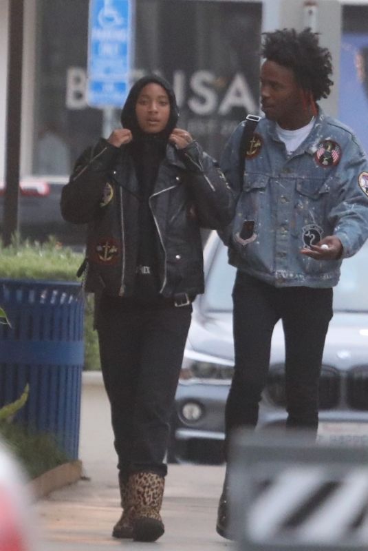 WILLOW SMITH and De