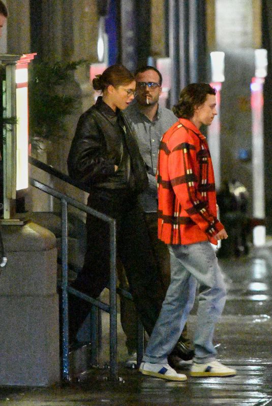 ZENDAYA and Tom Holland Out for Dinner Date in New York 04/16/22022