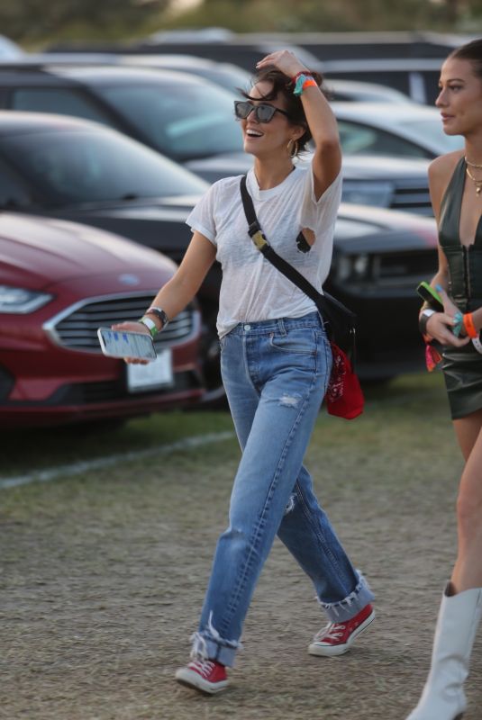 ZOEY DEUTCH at Coachella Valley Music and Arts Festival in Indio 04/16/2022