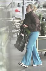 ABBIE CHATFIELD Arrives at Athenaeum Theatre in Melbourne 05/12/2022