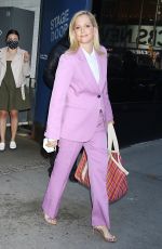 ALI WENTWORTH Leaves Good Morning America in New York 05/10/2022
