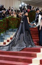 ALICIA KEYS at Met Gala Celebrating In America: An Anthology of Fashion in New York 05/02/2022