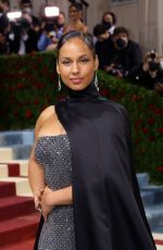 ALICIA KEYS at Met Gala Celebrating In America: An Anthology of Fashion in New York 05/02/2022