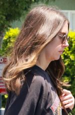 ALISON BRIE Shopping for Groceries in Los Angeles 05/27/2022