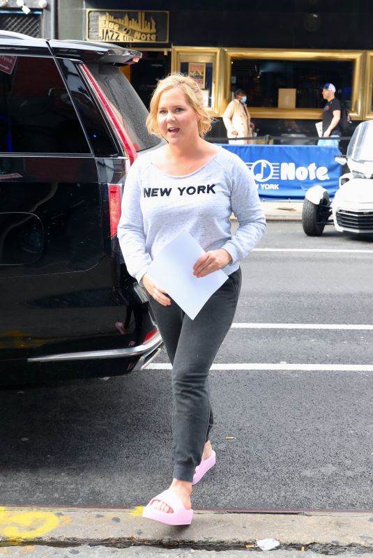 AMY SCHUMER Arrives at The Fat Black Pussycat at the Comedy Cellar in New York 05/04/202