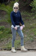 ANNA FARIS Out and About in Los Angeles 05/24/2022