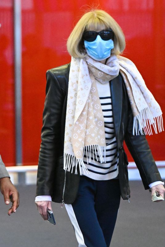 ANNA WINTOUR Arrives at JFK Airport in New York 05/13/2022