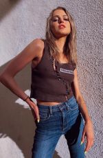 ANNE WINTERS - Instagram Photos 05/09/2022