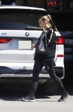 ASHLEE SIMPSON Heading to a Gym in Los Angeles 05/11/2022