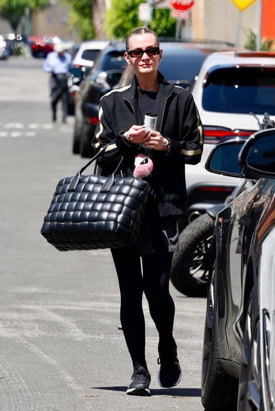 ASHLEE SIMPSON Heading to a Gym Session in Studio City 05/13/2022