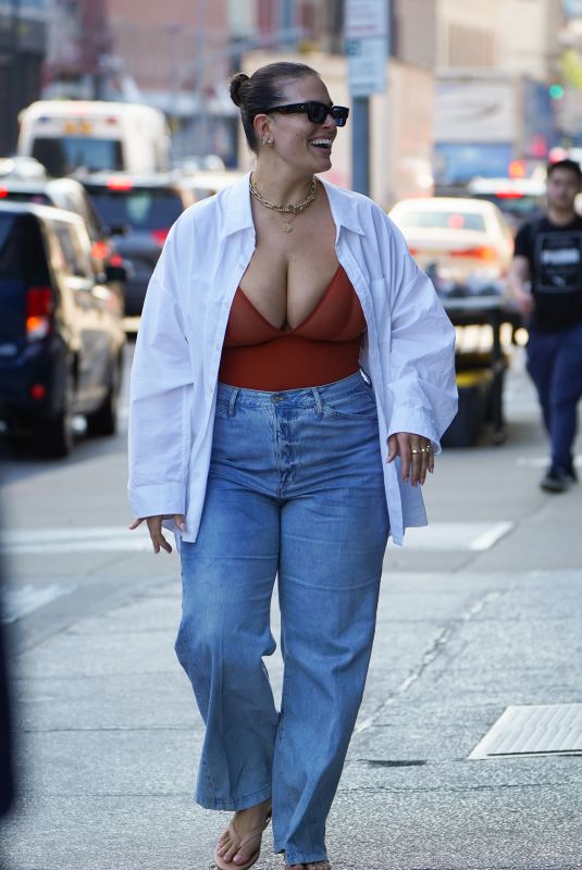 ASHLEY GRAHAM Out and About in New York 05/12/2022