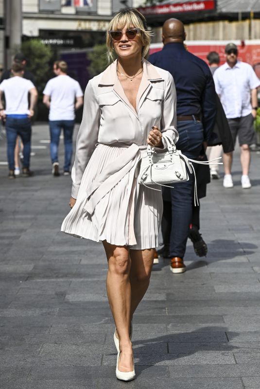 ASHLEY ROBERTS Leaves Global Radio Studios London 05/18/2022