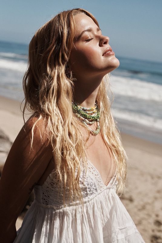 AVA PHILLIPPE for Free People Summer 22 Collection: Feel Free in FP