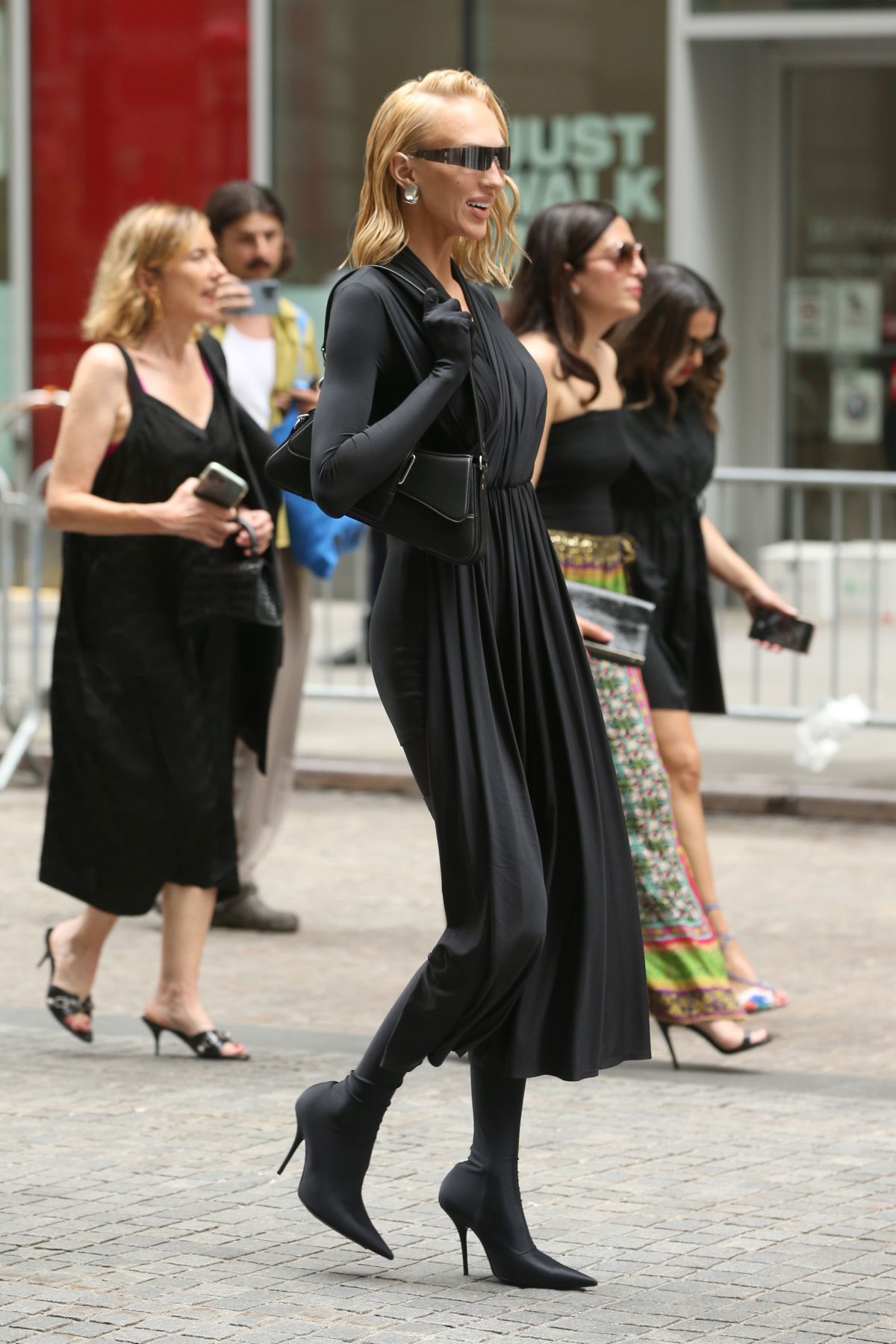 CHRISTINE QUINN Arrives at Balenciaga Spring 23 Show in New York 05/22 ...