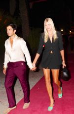 DEVON WINDSOR at Carbone Beach in Miami Beach 05/06/2022