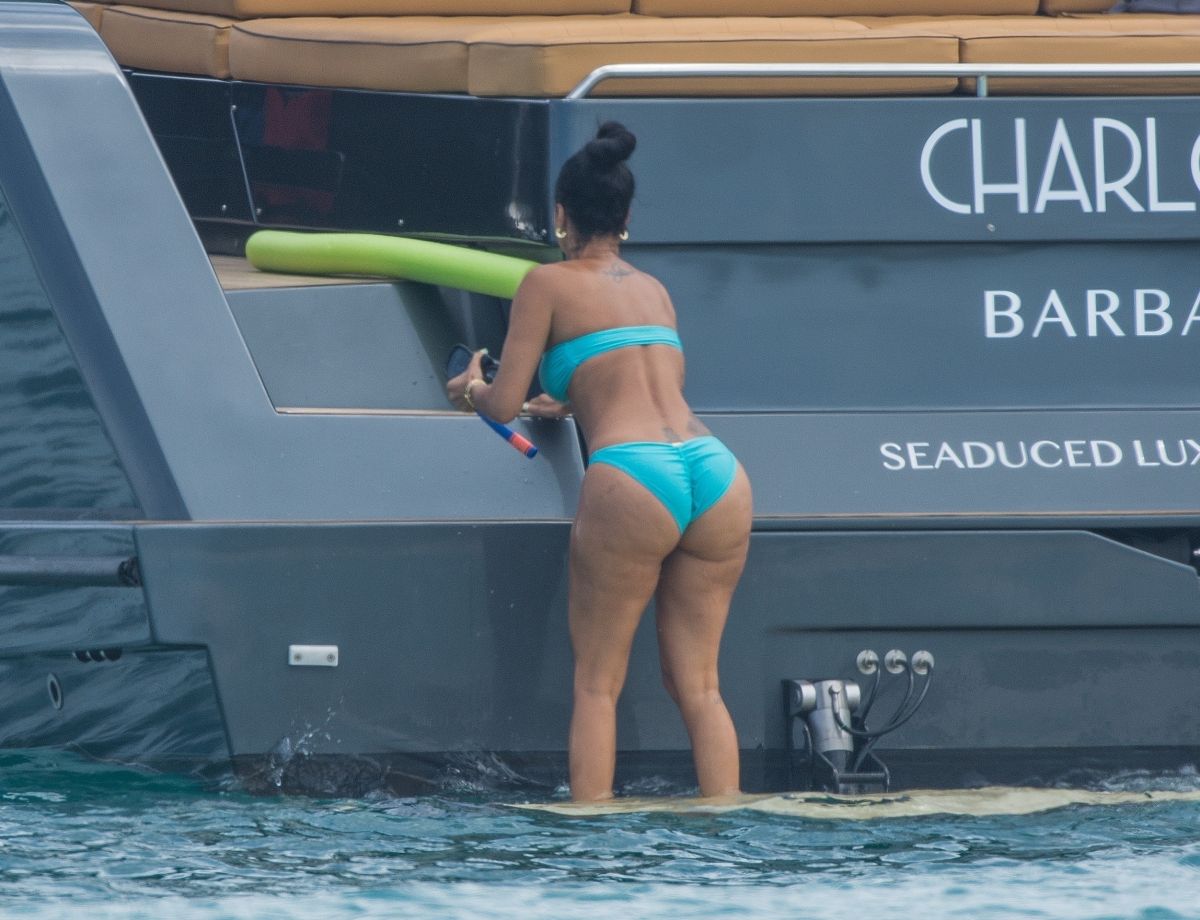 draya-michele-in-bikini-at-a-yacht-in-barbados-05-29-2022-1.jpg