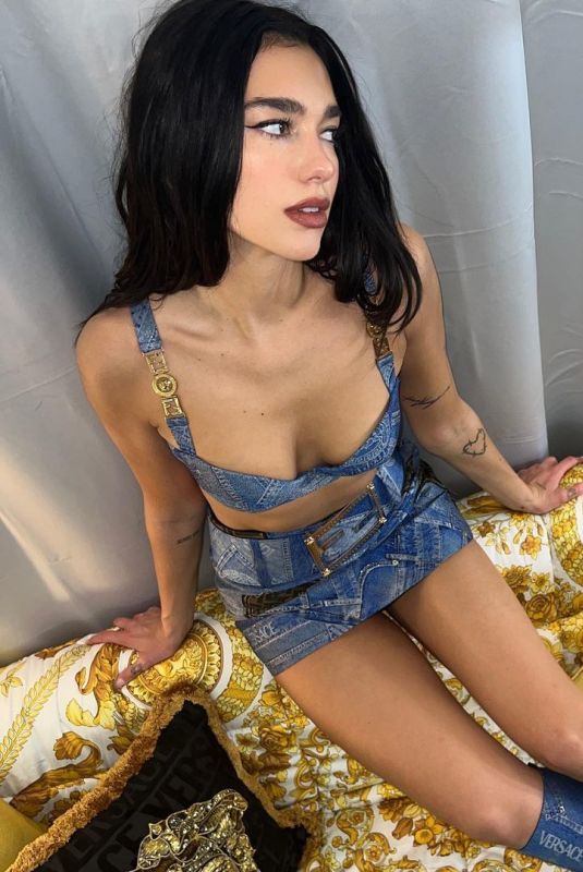DUA LIPA - Instagram Photos 05/26/2022