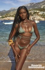 DUCKIE THOT for Sports Illistrated Swimsuit 2022 Edition