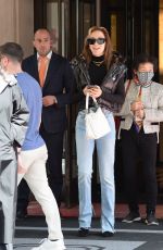 EILEEN GU Out in New York 05/01/2022