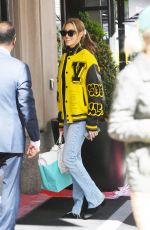 EILEEN GU Out Shopping at Tiffany