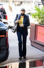 ELIZABETH OLSEN Arrives at Good Morning America in New York 05/05/2022