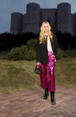 ELLE FANNING  Gucci