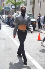 EMILY RATAJKOWSKI Out in New York 03/05/2022