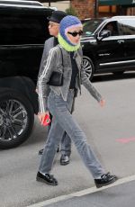 EMMA CHAMBERLAIN Arrives at Carlyle Hotel in New York 05/01/2022