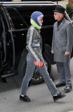 EMMA CHAMBERLAIN Arrives at Carlyle Hotel in New York 05/01/2022