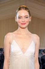 EMMA STONE at Met Gala Celebrating In America: An Anthology of Fashion in New York 05/02/2022