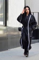 ERIN BRIA WRIGHT Out in Beverly Hills Hilming Her Reality TV Show 05/03/2022
