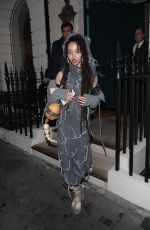 FKA TWIGS Leaves Oswald