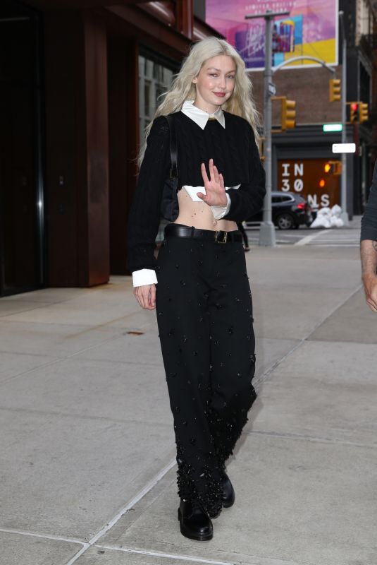 GIGI HADID Leaves Her Apartment Ahead of Met Gala in New York 05/01/2022