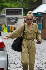 GIGI HADID Out and About in New York 05/13/2022