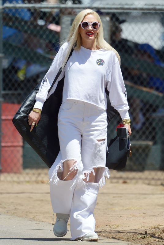 GWEN STEFANI at Her Son