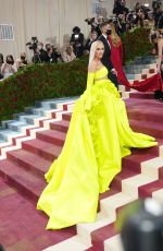 GWEN STEFANI at Met Gala Celebrating In America: An Anthology of Fashion in New York 05/02/2022