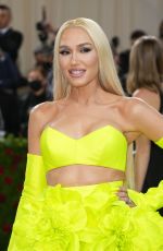 GWEN STEFANI at Met Gala Celebrating In America: An Anthology of Fashion in New York 05/02/2022