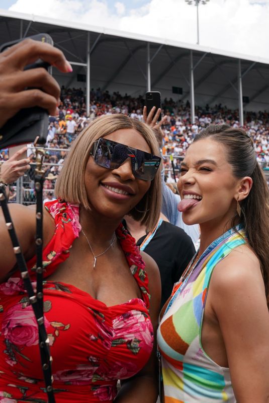 HAILEE STEINFELD and SERENA WILLIAMS at Miami Grand Prix 05/08/2022