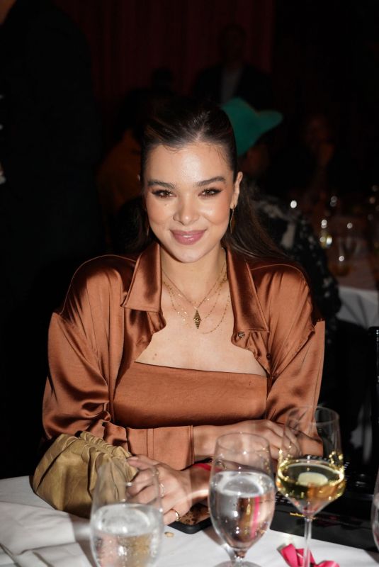 HAILEE STEINFELD at American Express Presents Carbone Beach in Miami 05/08/2022