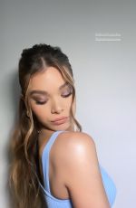 HAILEE STEINFELD - Instagram Photos and Video 05/09/2022