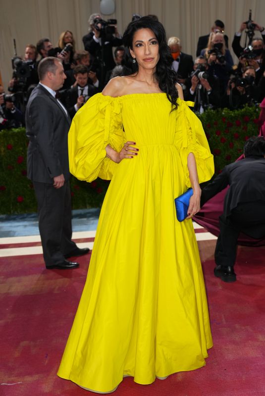 HUMA ABEDIN at Met Gala Celebrating In America: An Anthology of Fashion in New York 05/02/2022
