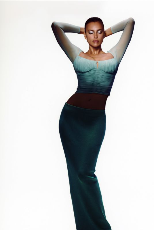 IRINA SHAYK for Self-portrait AW22 Pre-collection