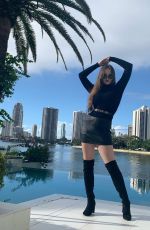 ISABELLA ARDLEY - Instagram Photos 05/11/2022