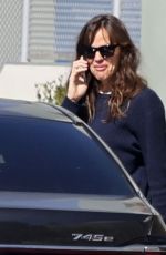JENNIFER GARNER Out for Coffee in Brentwood 05/26/2022